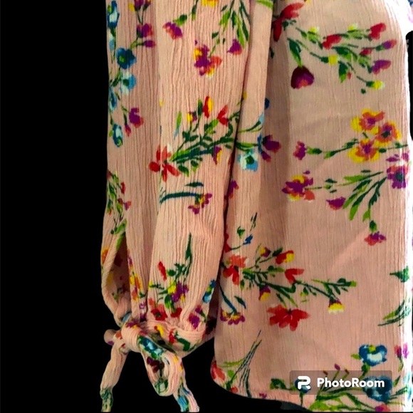 Ambiance flowy off the shoulder beautiful blouse - Picture 3 of 3